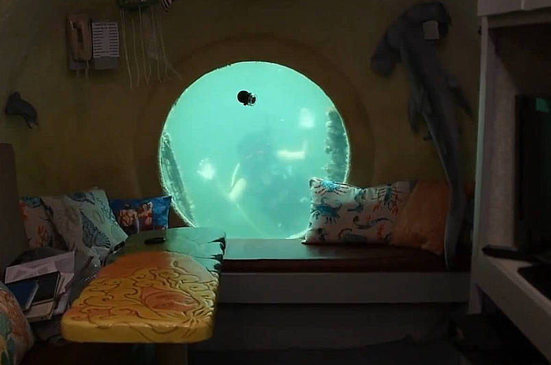 Jules Undersea Lodge отель
