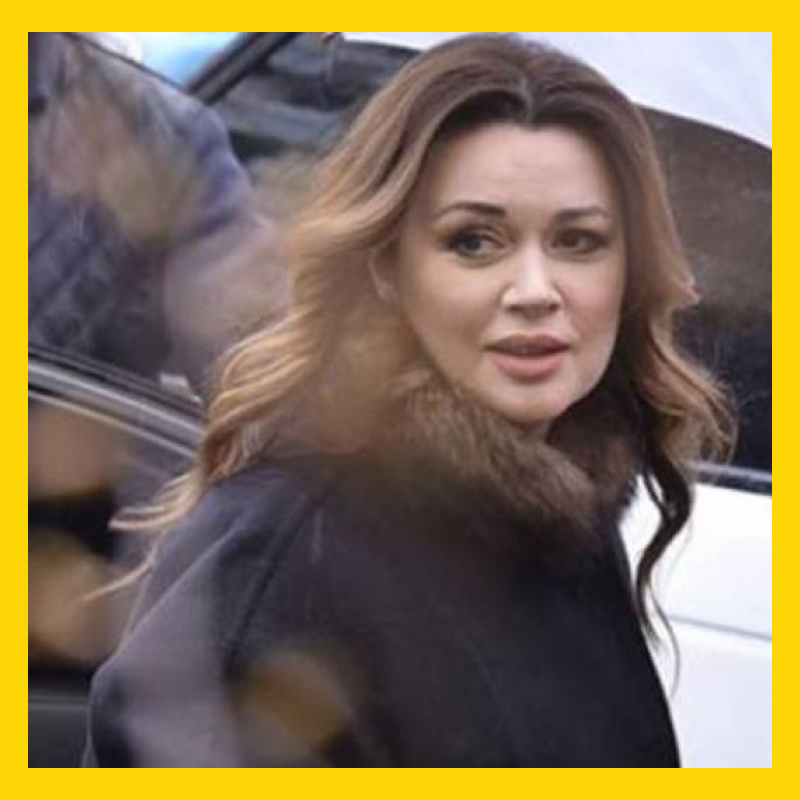 Фото: https://imag.one/news/anastasiya-zavorotnyuk-nachala-vyhodit-na-1/4922556