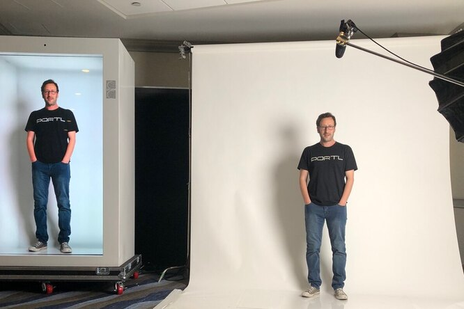 Устройство для видеозвонков, похожее на голограмму из «Звездных войн», стоит 60 тысяч долларов