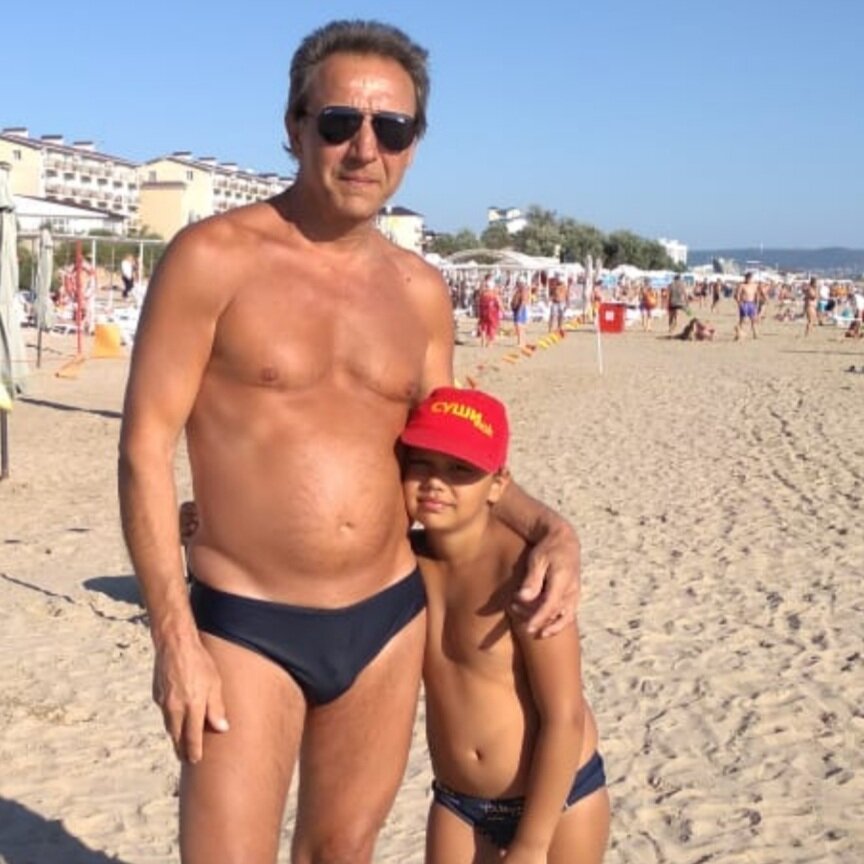 Мои любимые, на пляже в Джемете, под Анапой