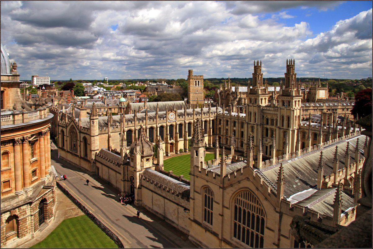 Oxford state university. Оксфордский университет Великобритания. Оксфорд город в Великобритании. Сити-оф-Оксфорд университет.