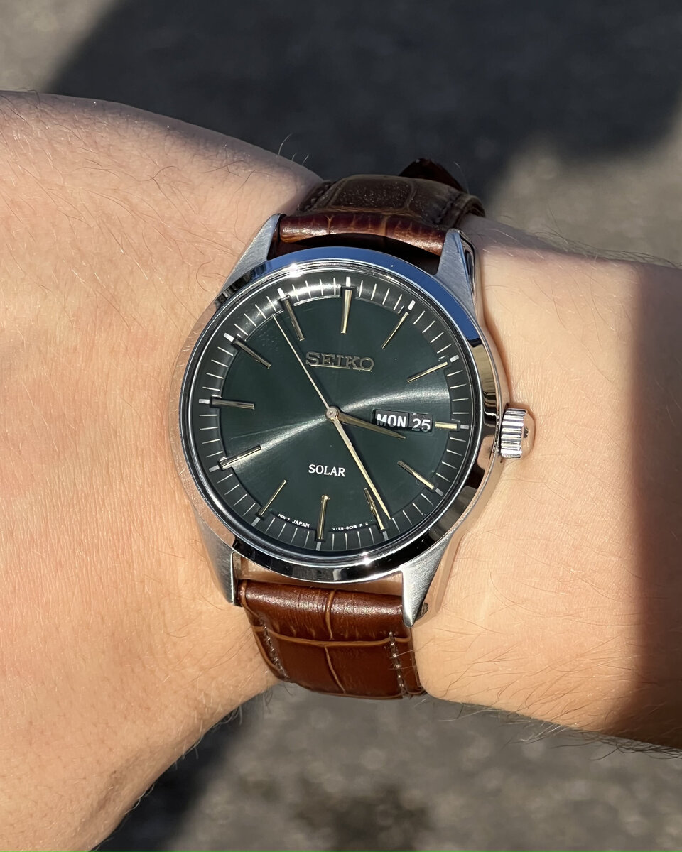 Seiko SNE529