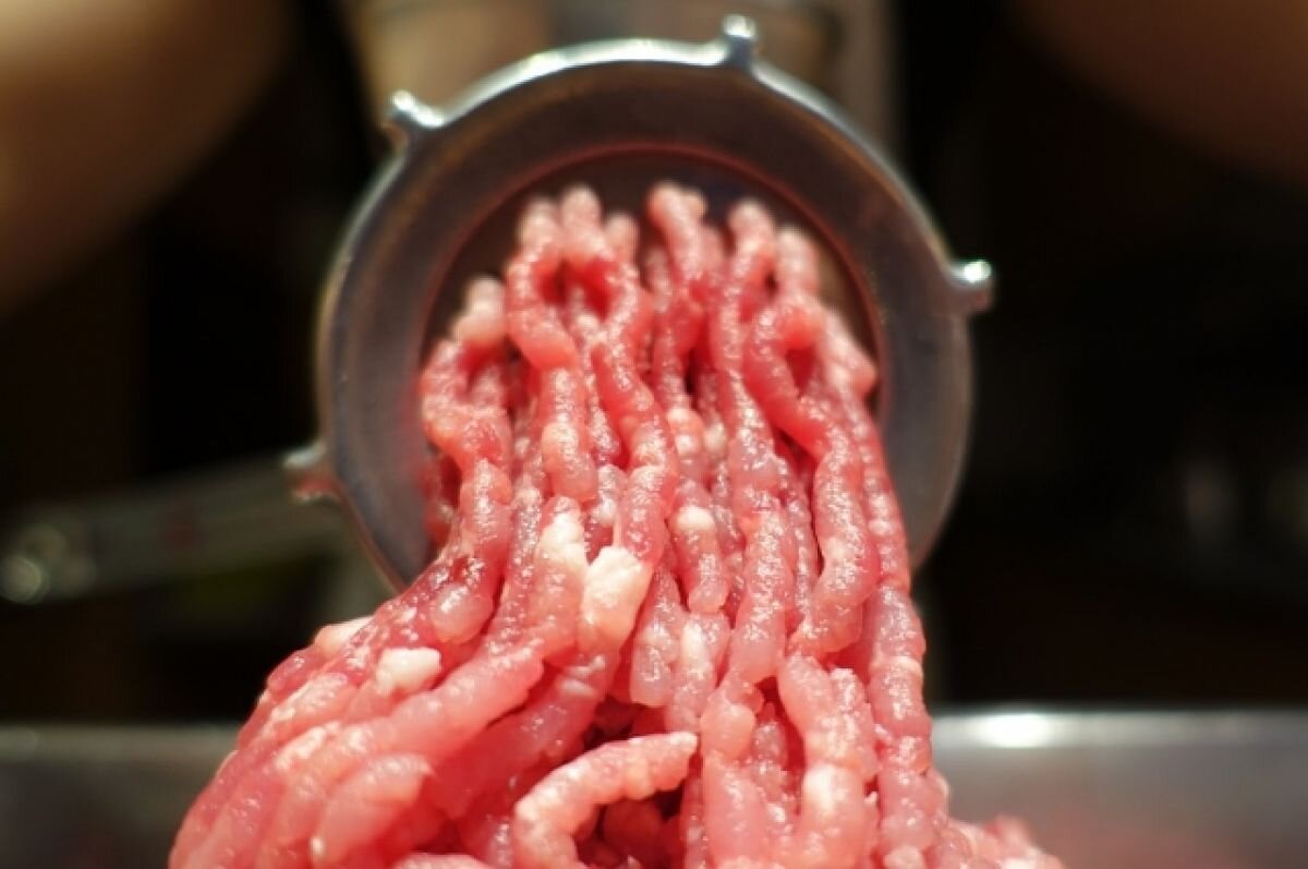    Татарстанец остался без кисти из-за мясорубки на производстве