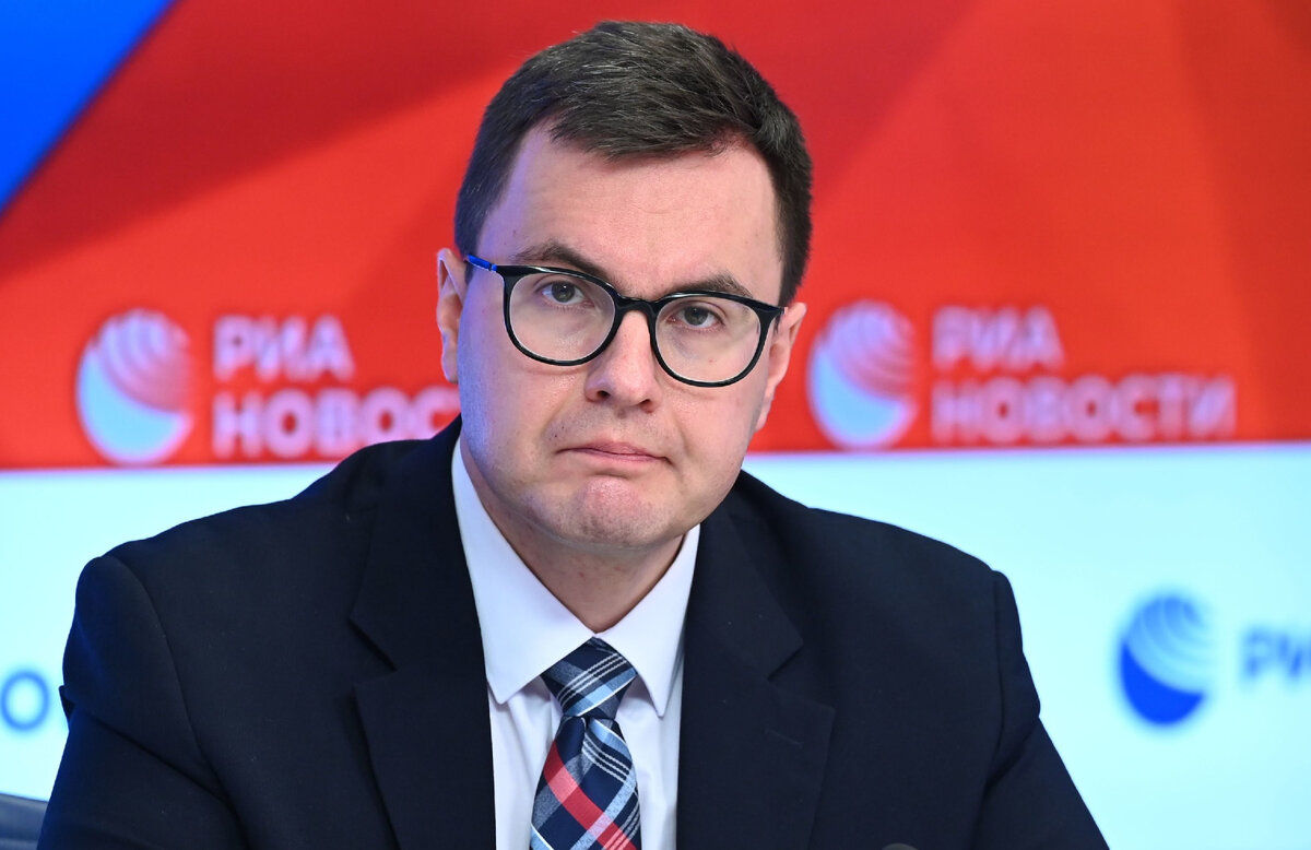 Войтоловский Федор Генрихович, член-корреспондент РАН, доктор политических наук, профессор РАН директор ИМЭМО РАН.