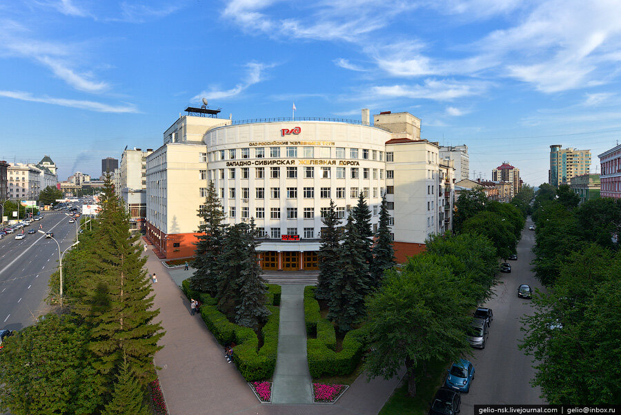 Новосибирское управление. Управление железной дороги Новосибирск. Управление ЗСЖД Новосибирск. Здание управления ЗСЖД. Управление Западно-сибирской железной дороги.