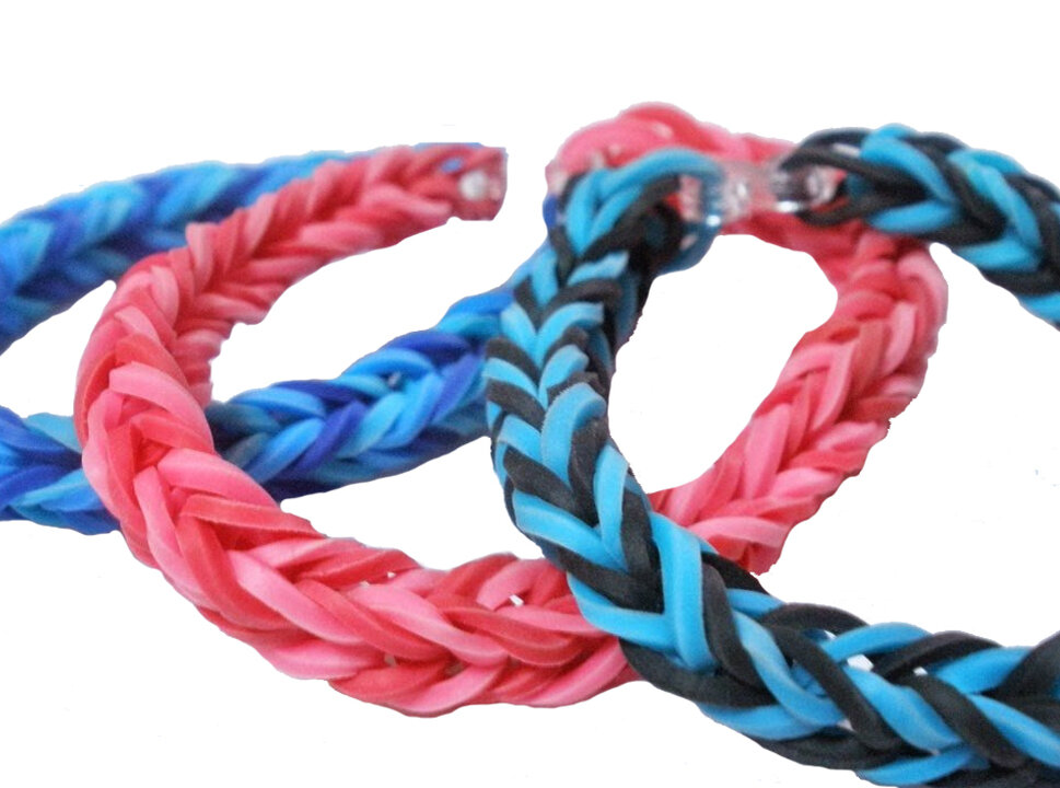 Как плести браслет С ПОМОЩЬЮ ВИЛКИ из резинок Rainbow Loom - video Dailymotion