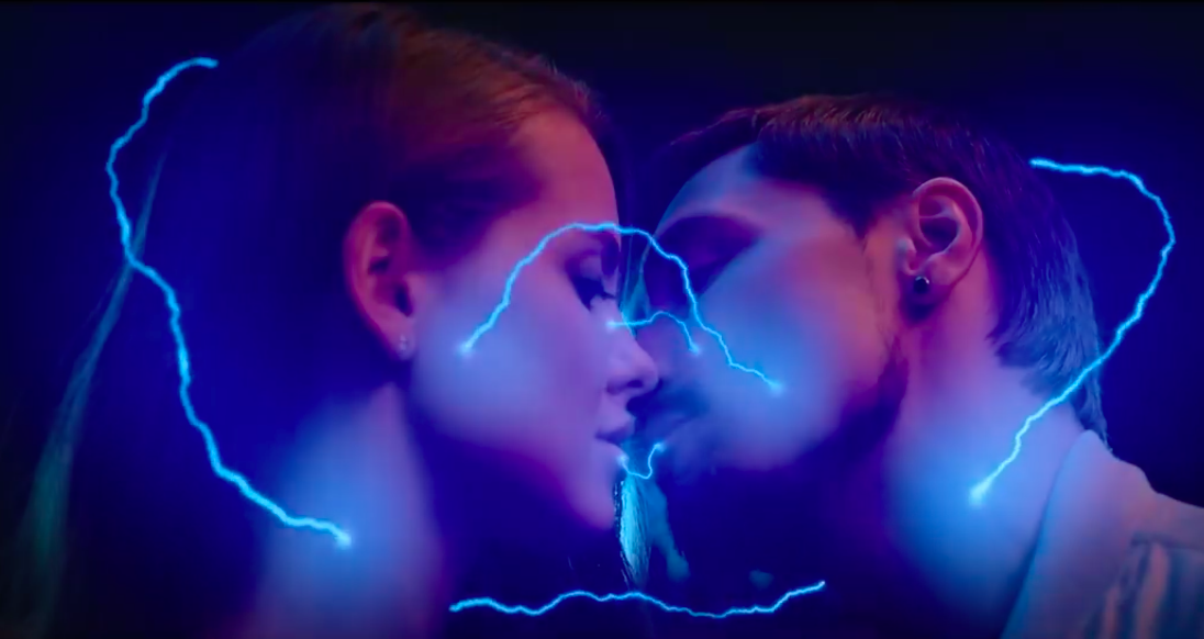 Дарья Клюкина и Дима Билан в клипе "Молния"