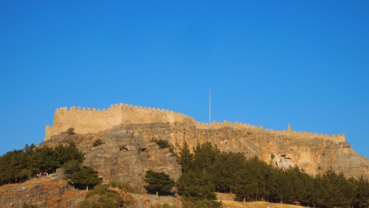 Крепостные стены Акрополя