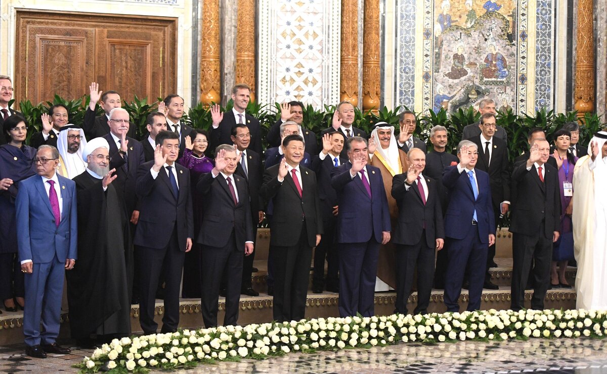 Участники саммита СВМДА 15 июня 2019 года в Душанбе http://www.kremlin.ru/events/president/news/60756/photos/59564
