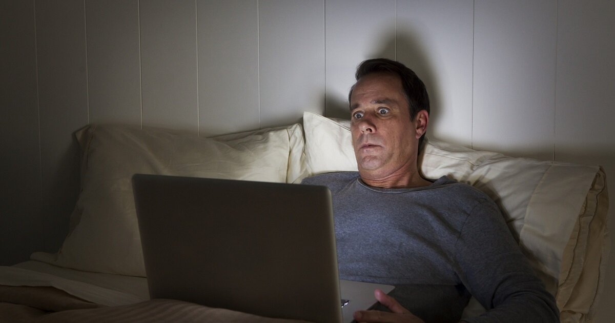 Фото я взял с https://skyeng.ru/articles/10_serialov