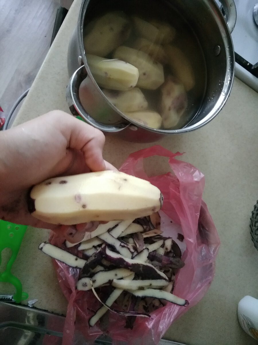 Чистка картошки 