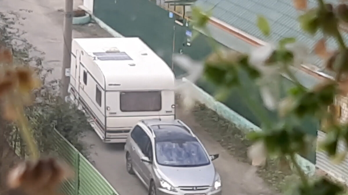 Подъезжаю к дому