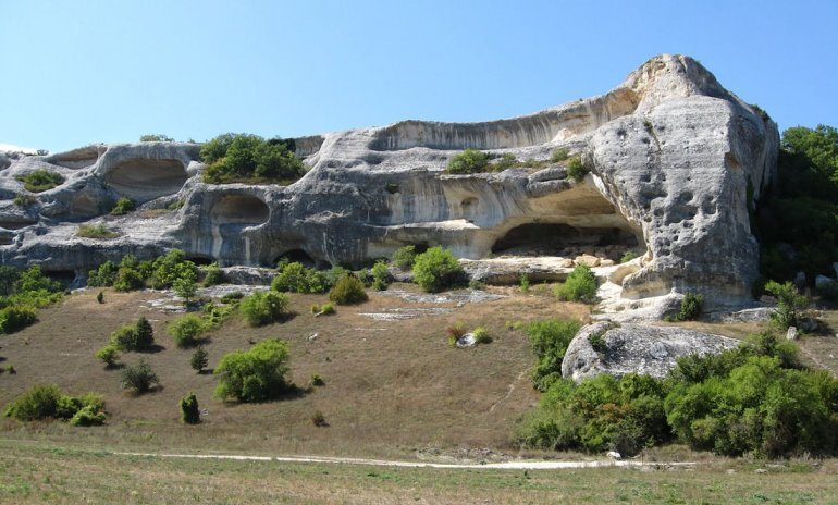 Эски-Кермен – уникальный для своего времени пещерный город в Крыму