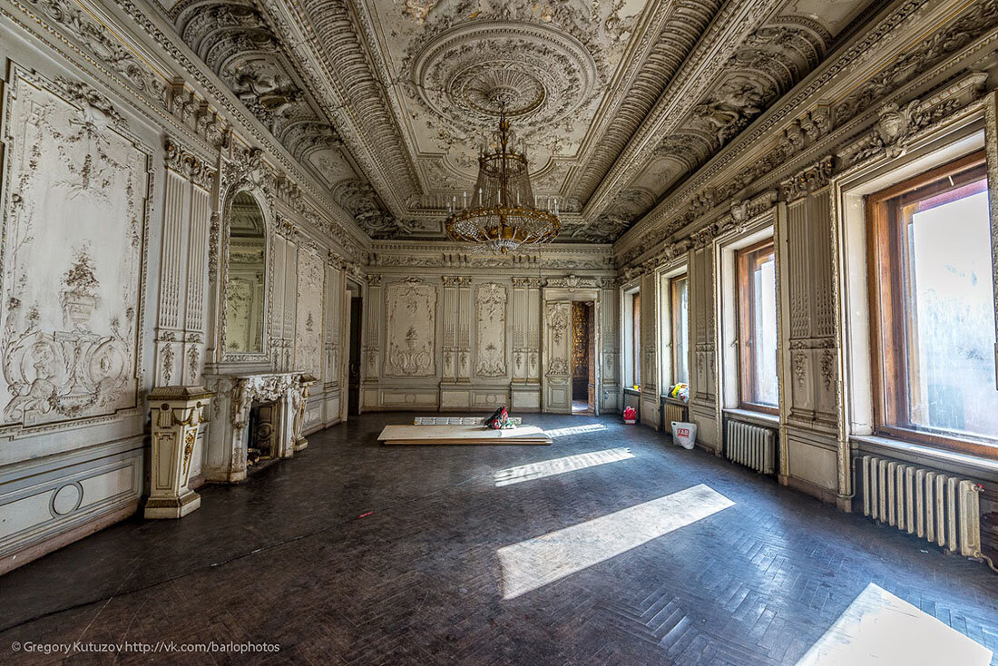 Белый зал. Фото: Георгий Кутузов