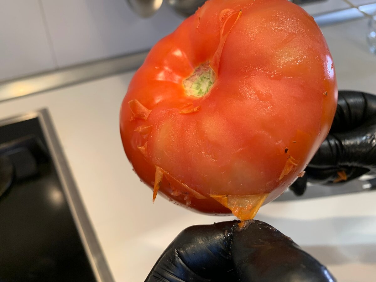 Фото сделано автором (кожура легко снимается)