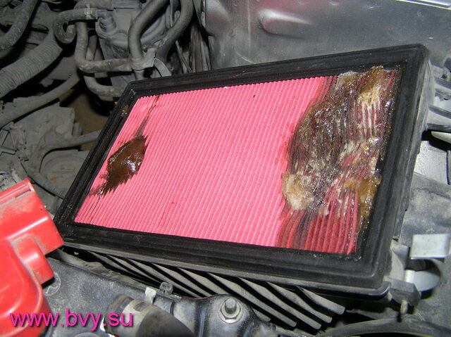 замерзший конденсат на воздушном фильтре