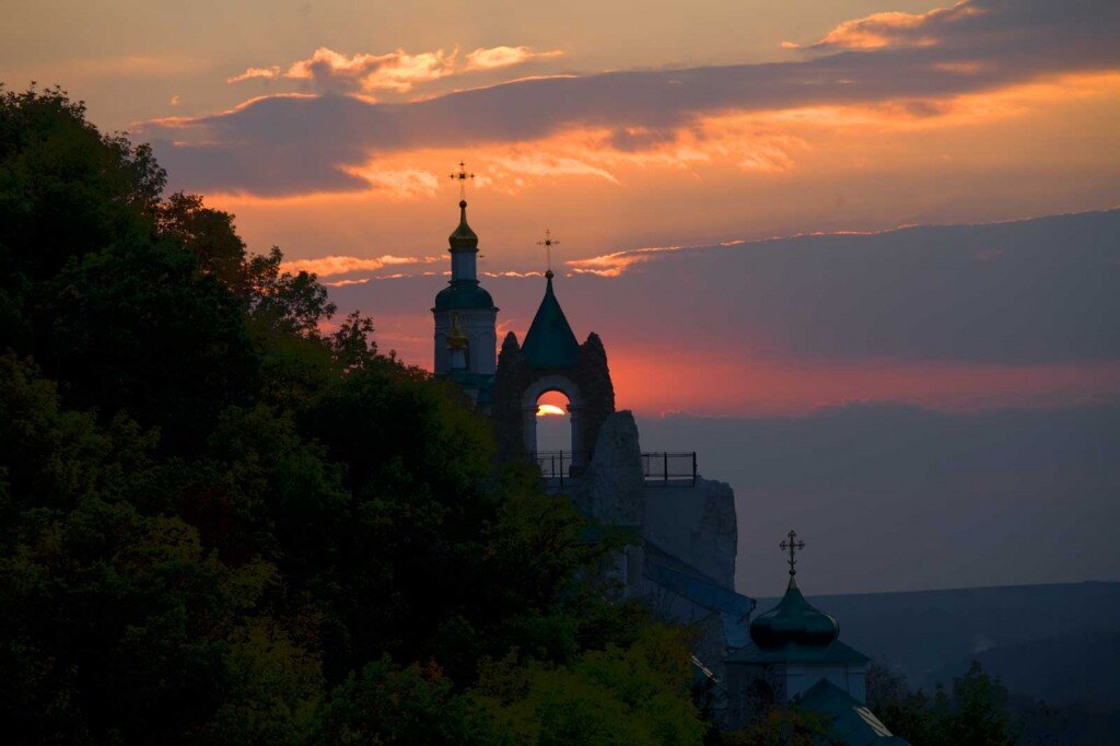 Святогорская Лавра зима