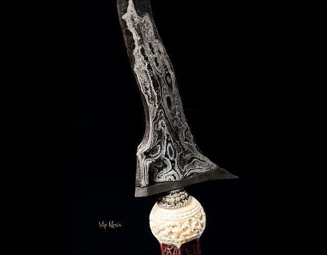 Ритуальный кинжал крис