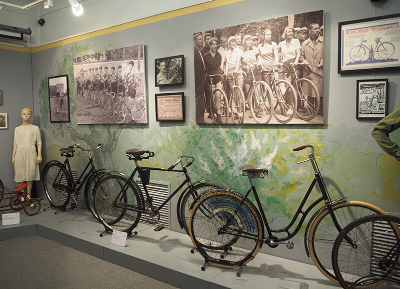 Выставка Веломузея Андрея Мятиева "Велосипед в Москве Советской" в музее "Садовое Кольцо".