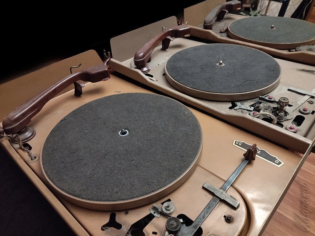 ЭПУ от радиол Даугава, Аврора, Иртыш. Фото автора