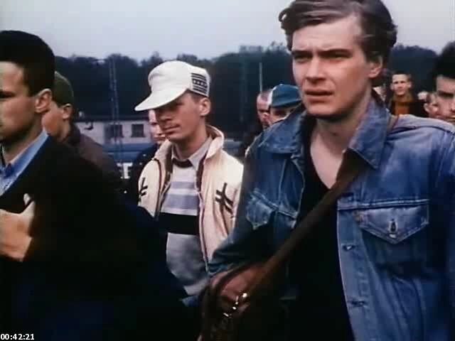 Кадр из фильма «Фотография женщины с ружьем и диким кабаном» (1987)