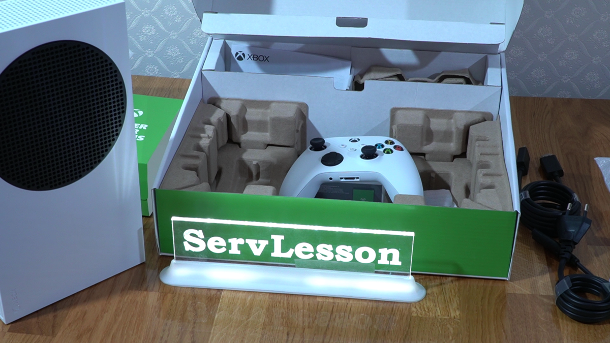 Что находится внутри Xbox Series S | ServLesson | Дзен