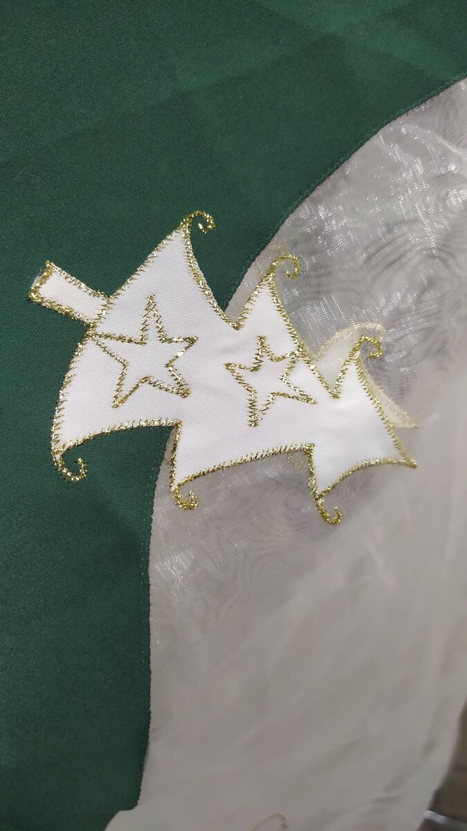 Накидка на скатерть.