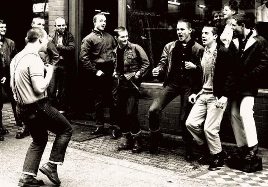 The Skinheads субкультура. Скинхеды Англии 70х. Скинхед Англия 60е. Скинхеды 60е.