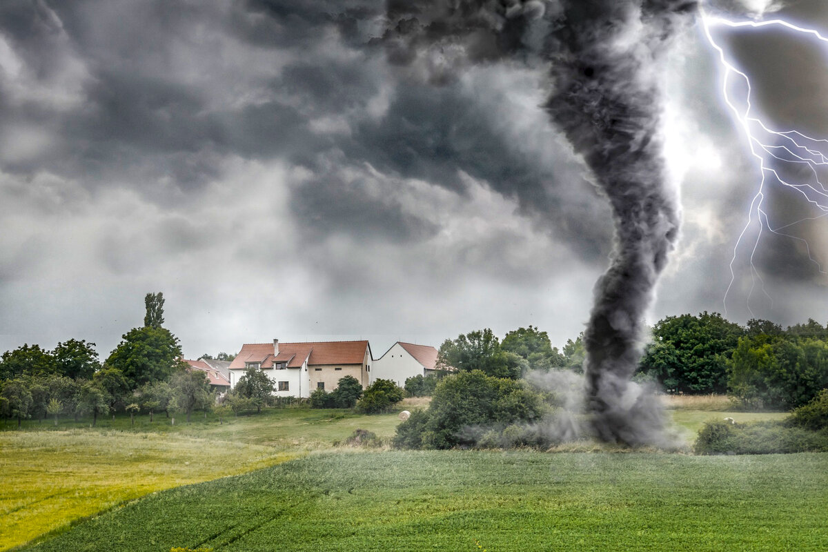 Tornado storm. Смерчи и Торнадо. Ураган смерч Торнадо. Торнадо в Вологодской области. Boscov - Торнадо.