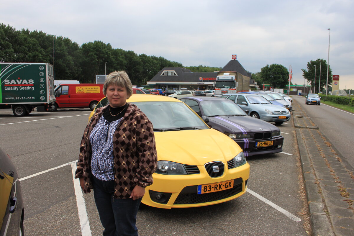 Дама, недалеко от Амстердама...