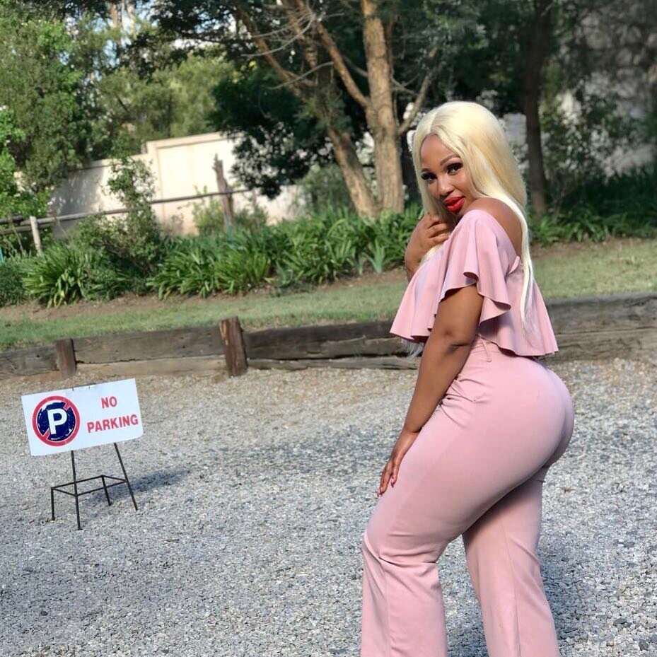 источник: https://www.instagram.com/phindilegwala_official/