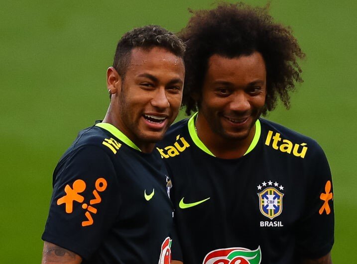 Главные весельчаки сборной Бразилии: Неймар и Марсело