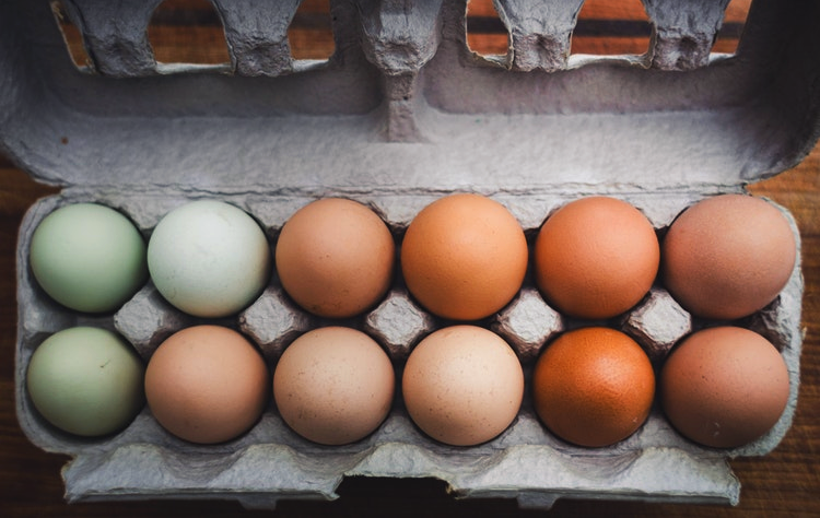    Яйца – это очень сытный завтрак, который подарит много энергии на весь день. Этот продукт хорош тем, что из него можно приготовить много разных вариаций - и они никогда не надоедают.
