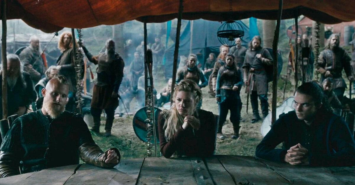 Лагерь Бьерна и Лагерты (кадр из сериала "Викинги")