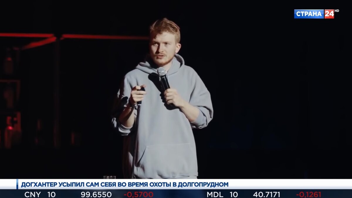 И зачем ей человек? Собака сама себя выгуливает на Филиппинах - видео