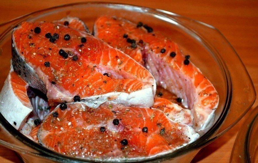 Лосось запеченный в соли