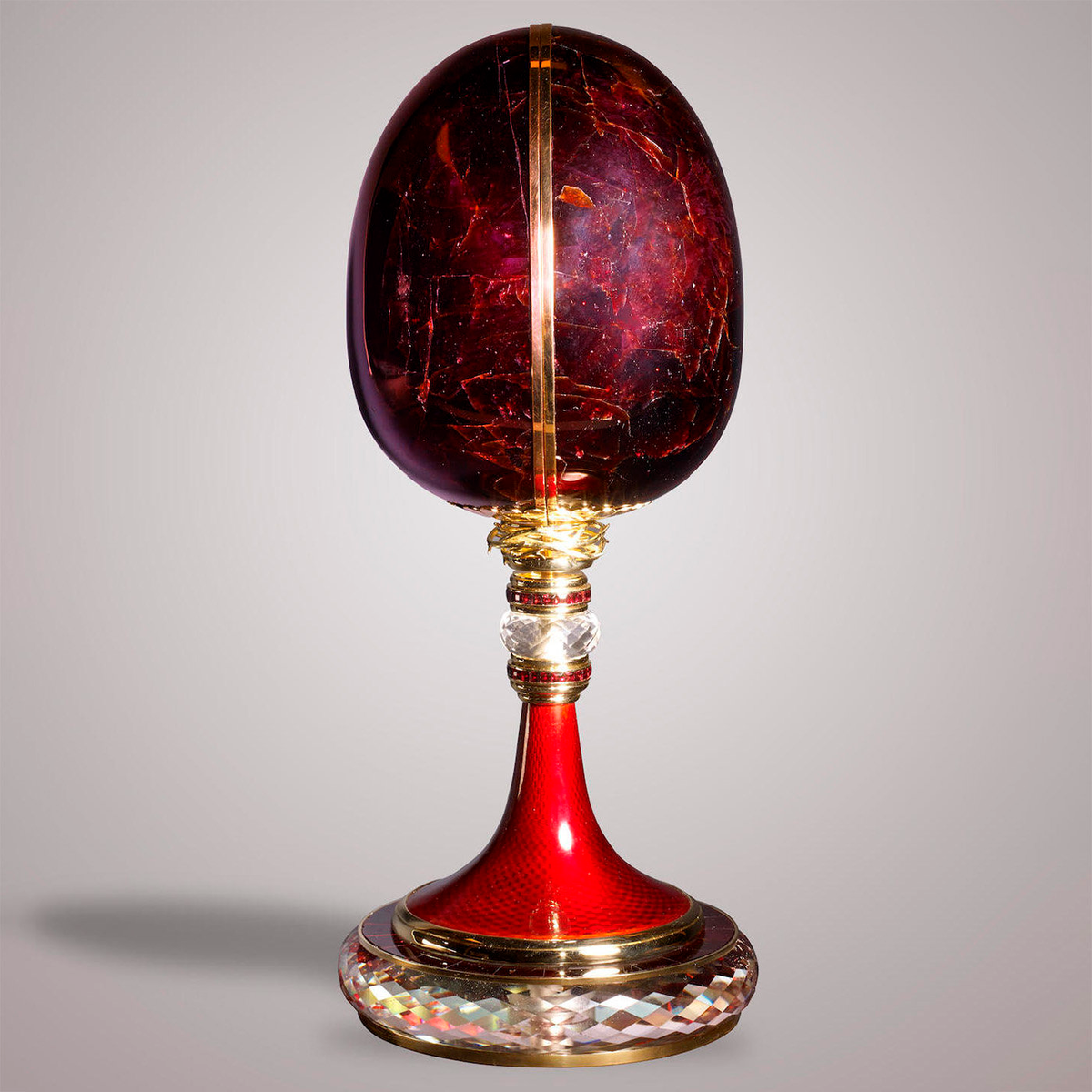 Гранатовое яйцо Манфреда Уайлда. Статьи выходят каждый день после 18:00 по мск. Подписывайтесь на познавательный геммологический канал GEM STONES))