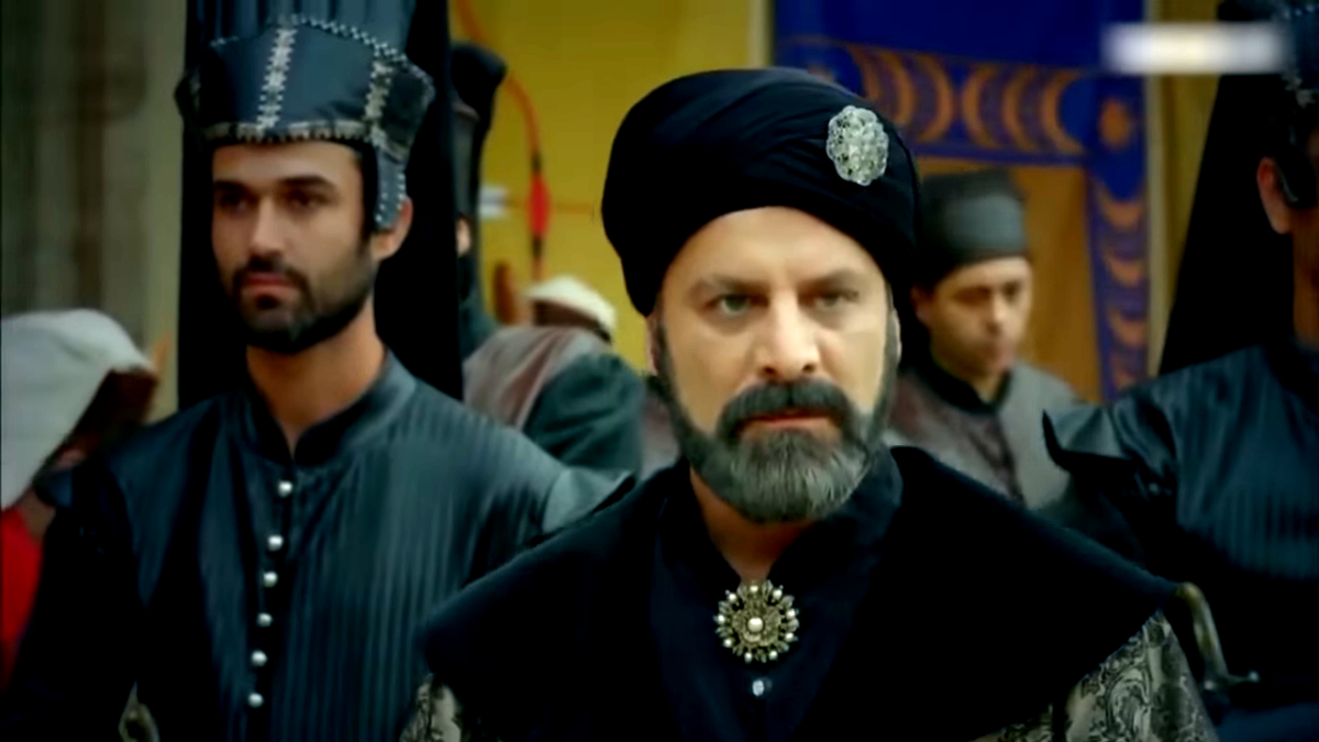 Стоп-кадр из сериала "Великолепный век". Рустем-паша.
