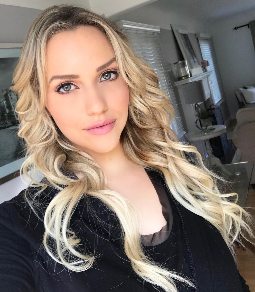 Картинки Mia Malkova