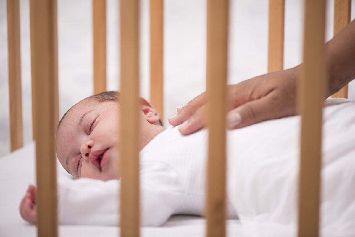 Укачивание ребенка кроватке