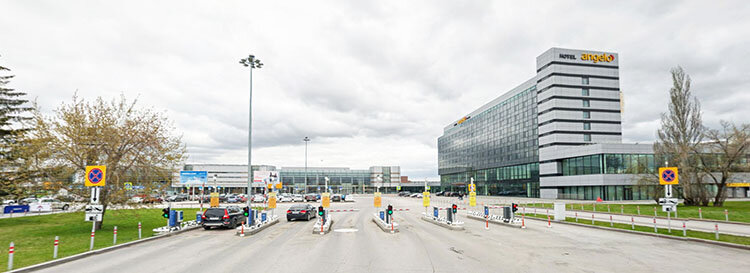 Изменились цены на парковку у аэропорта Кольцово.