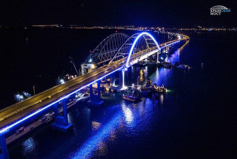 Красавец мост.