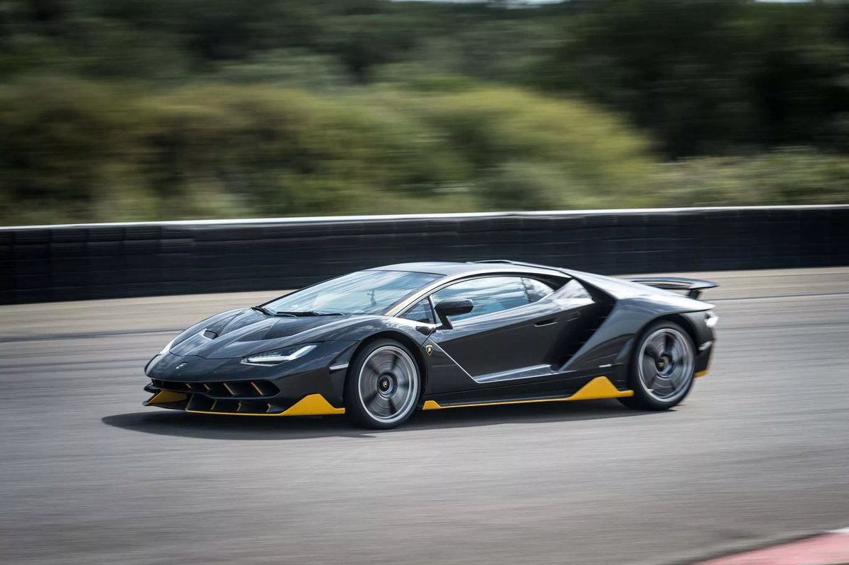 Lamborghini Centenario вид сверху