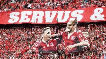 Роббен и Рибери – или, как любят их называть фанаты, «Роббери» – это уже легендарная связка игроков, которая сыграла большую роль в том, каким монолитом стала «Бавария». В этом сезоне они вновь добились чемпионства, причём напоследок сами отгрузили по голу на прощание. Красиво.
