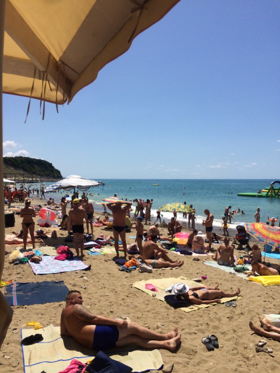 8:56 . Уже так забит пляж. Вы все еще хотите сюда?