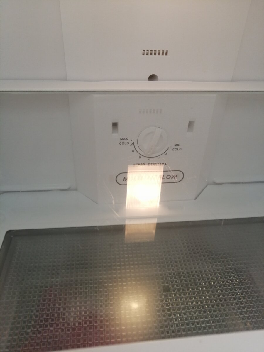 Царапины на полке