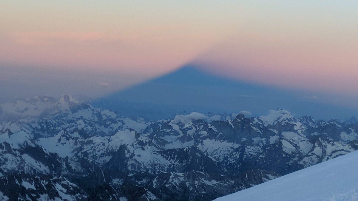 Elbrus Shadow