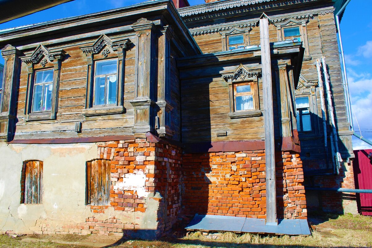 Купец ул горького 52 село иглино фото Дом купца в городке на Волге, сохранившийся в отличном виде, показываю заднюю ча