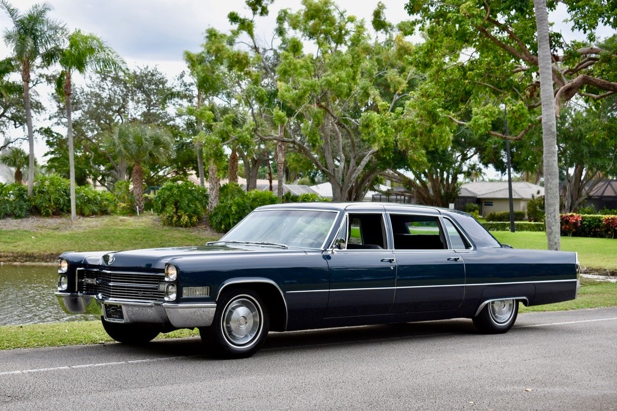 Кадиллак флитвуд 75. Cadillac fleetwood 75. Cadillac fleetwood лимузин. Cadillac fleetwood 75 limousine. Cadillac fleetwood 75.