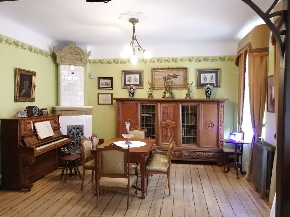 Все экспонаты — подлинные вещи ушедшей эпохи